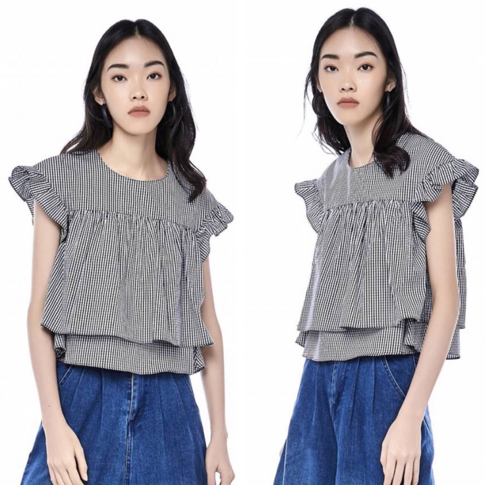 Layered Gingham Short Sleeve Blouse black & white
